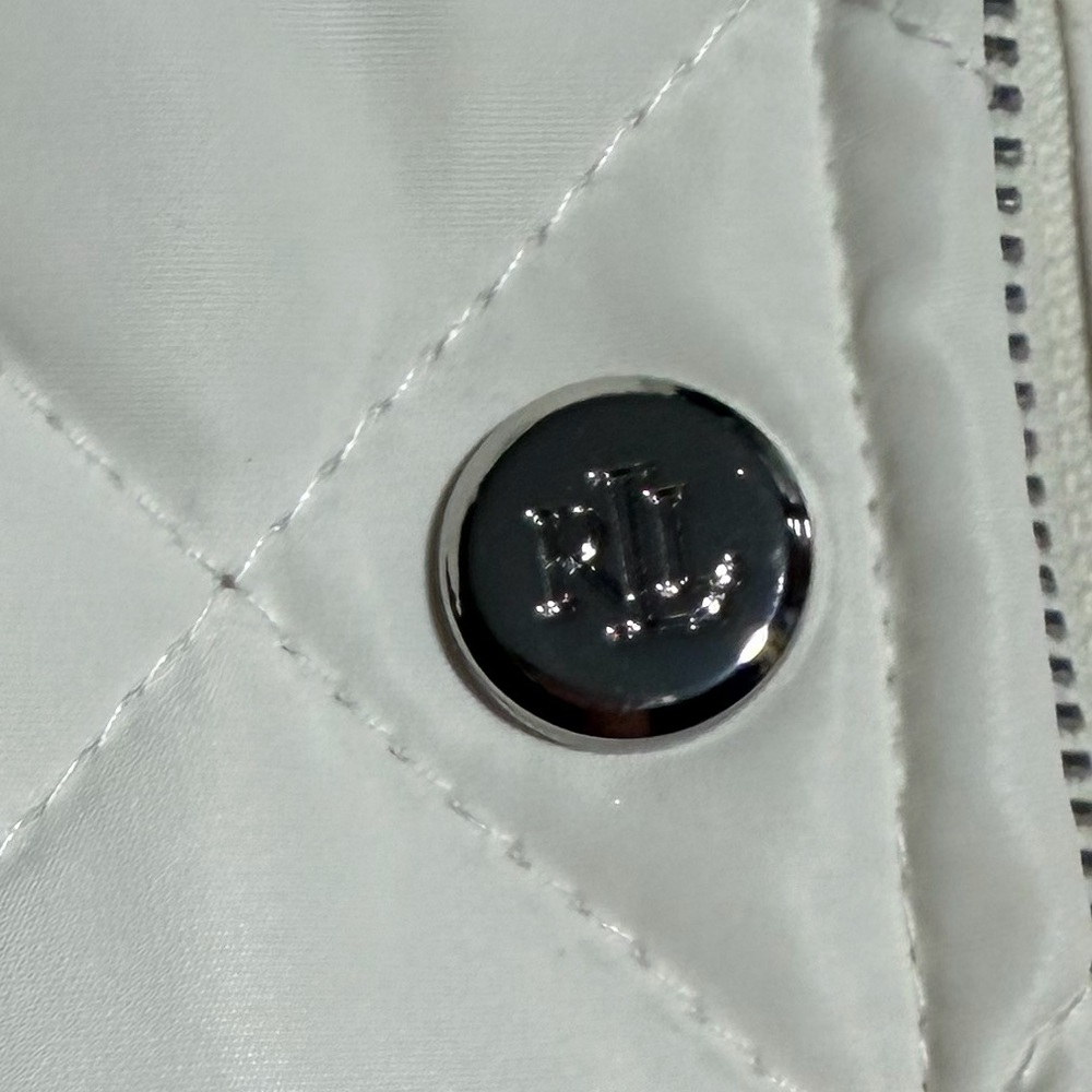 Ralph Lauren Ivory Like New Quilted vest with pockets - Picture 3 of 12